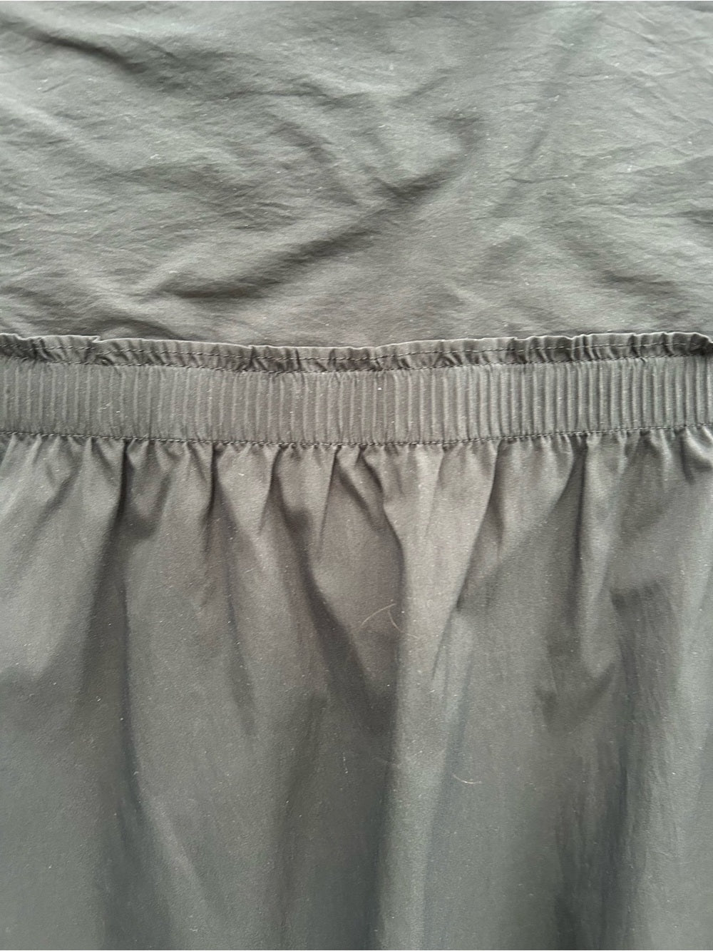 Athleta Black Levitate Poplin Tee, size Large