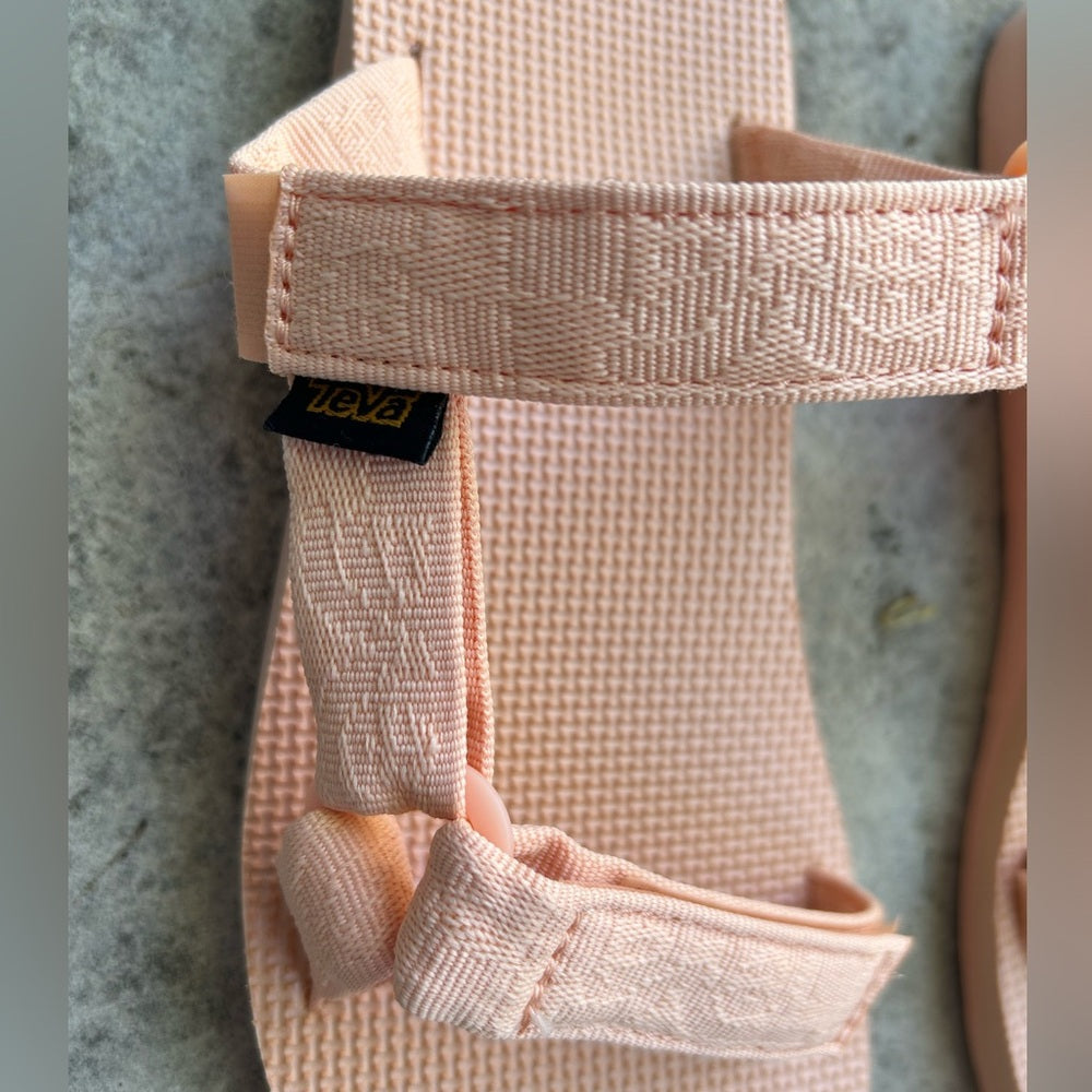 Teva universal slide sandals, BNWOT, size 10