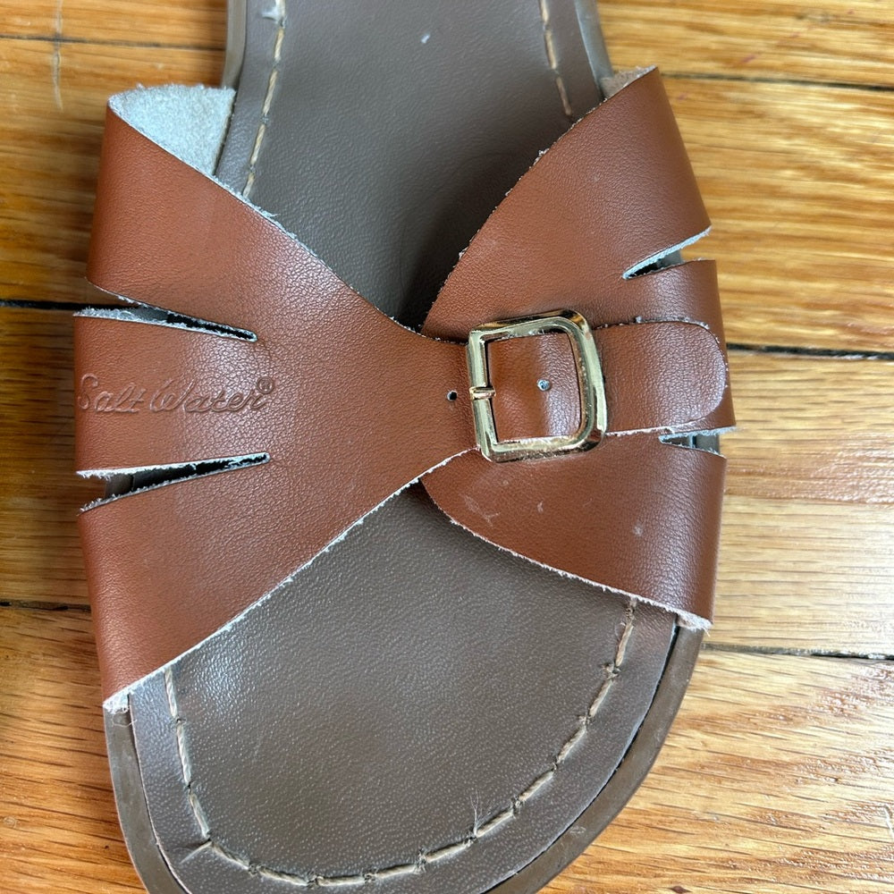 Saltwater Tan Classic Slides, size UK 7 (US 9)