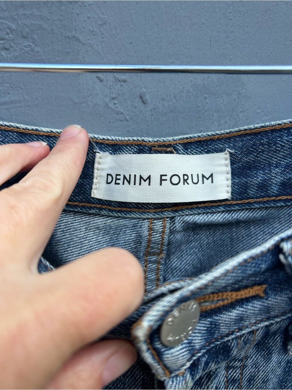 Denim Forum Joni High Rise Loose, size 25