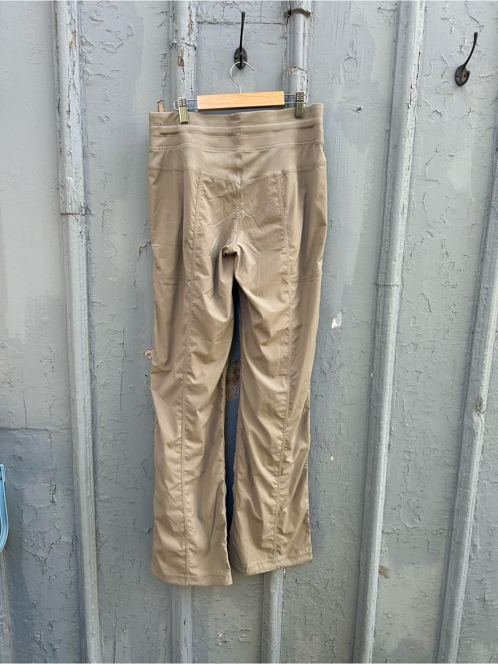 Lululemon Dance Studio Pants, size 6