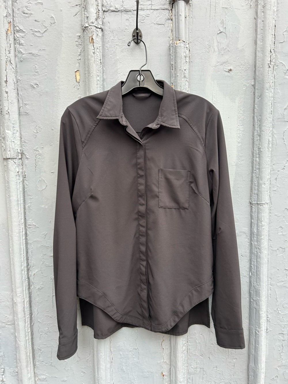 Lululemon Urbanite Shirt, size 6/8