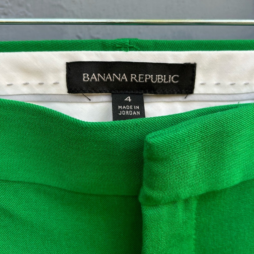 Banana Republic Green Sloan Pant, size 4