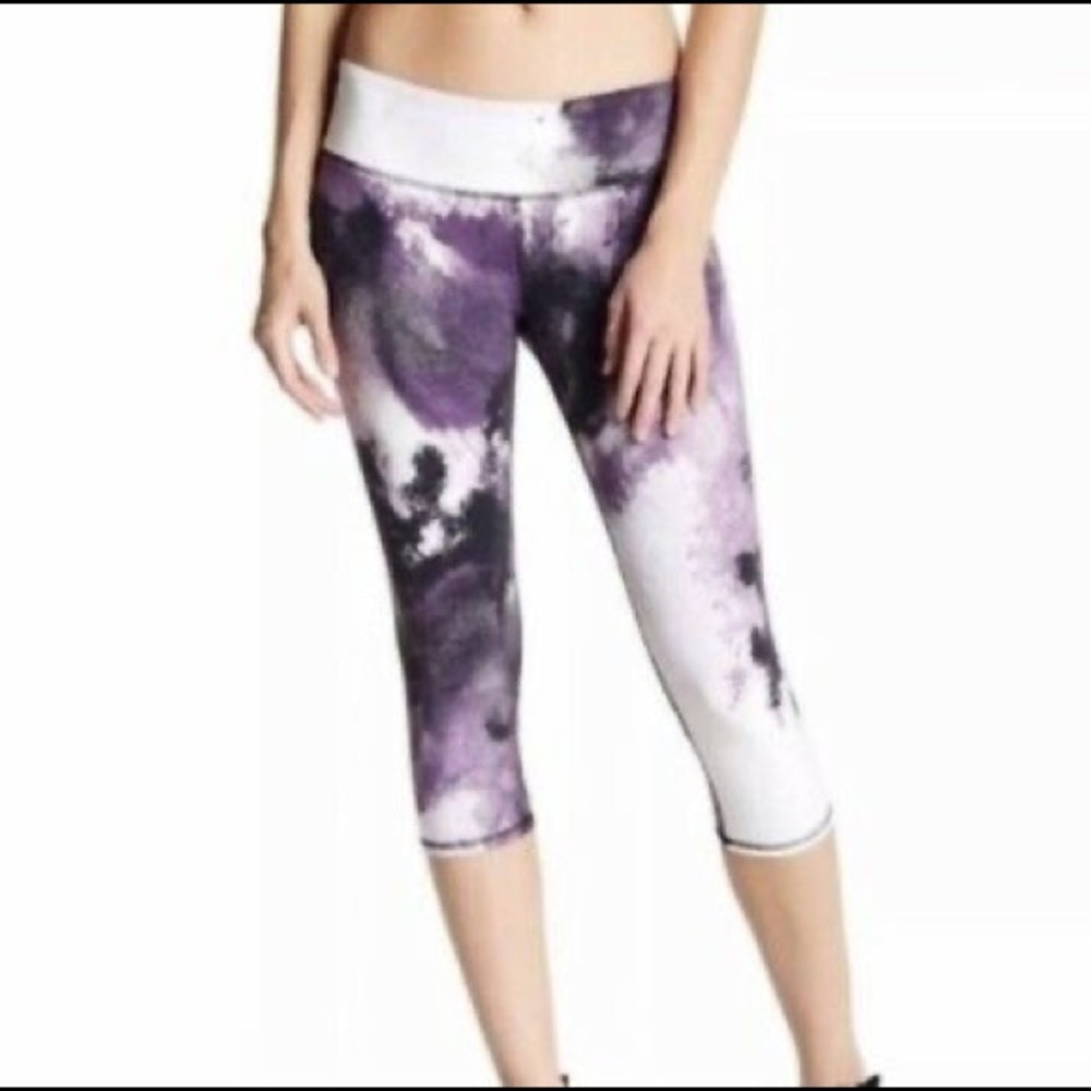 Alo Yoga Airbrush Capri Legging in purple tie dye, size small