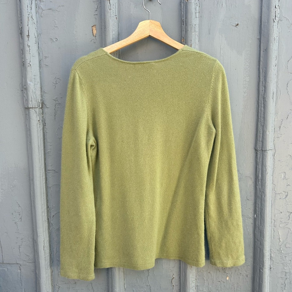 Ann Taylor Cashmere V neck Sweater, M